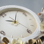 horloge murale moderne fleurs dorées blanches peinte main nordique opacité aluminium cuivre fixation