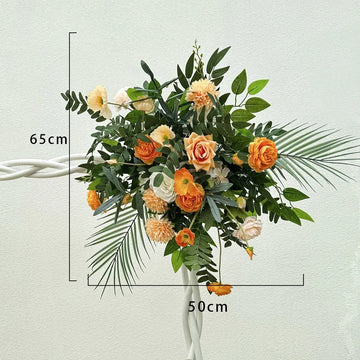 arche mariage fleurs artificielles roses blanches feuilles vertes décoration banquet extérieur classique