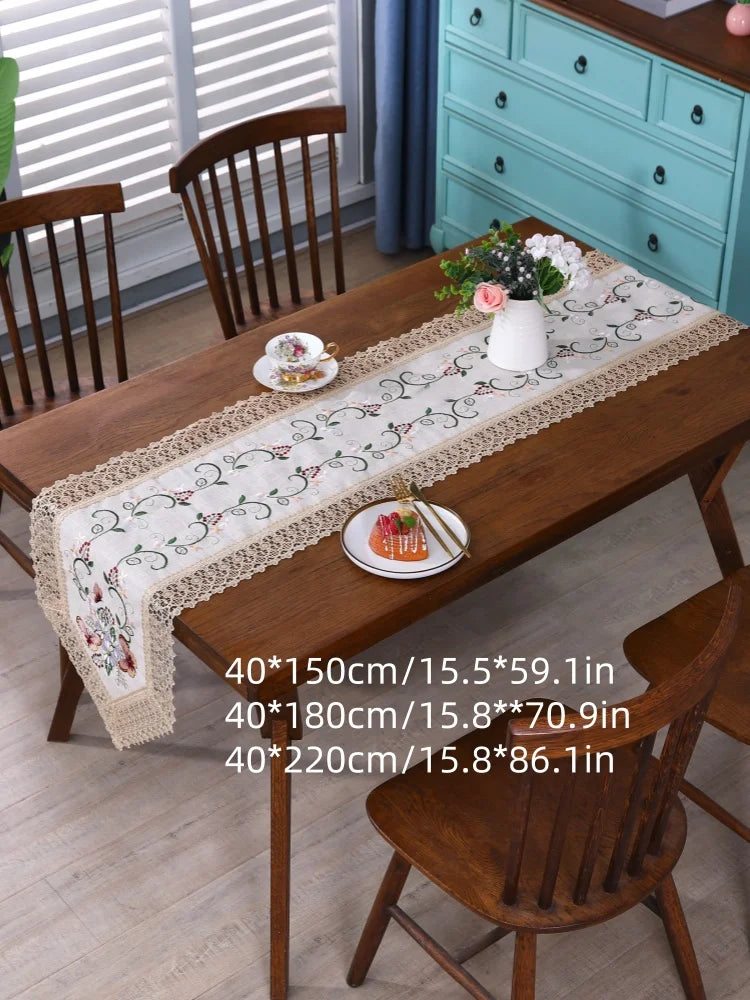 nappe brodée papillons motifs floraux bordure dentelle semi transparente blanc crème verte rouge automne