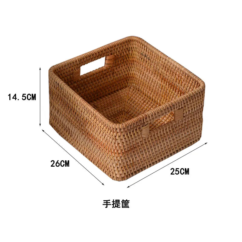 panier tressé rotin marron clair rustique poignées serviette blanche rangement cuisine pique nique fruits