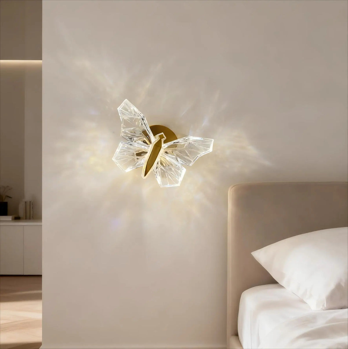 veilleuse murale papillon transparent doré cristaux moderne chambre entrée salon