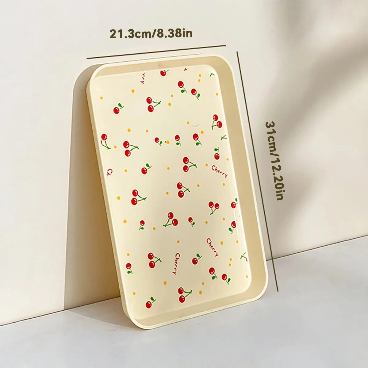 assiettes modernes cerises rouges deco alimentaire maison beige clair multifonctionnelle