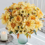 bouquets fleurs artificielles rose turquoises intérieur mariage décoration maison vases différents vintage floral