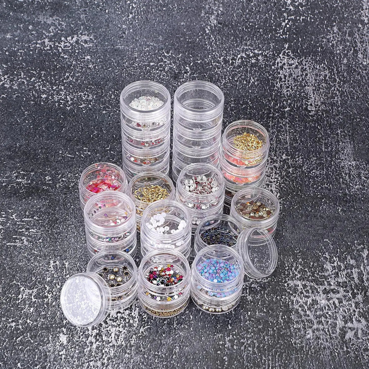 boîtes rangement bijoux transparentes bandes horizontales modernes pratiques empilables économiser espace stockage accessoires art