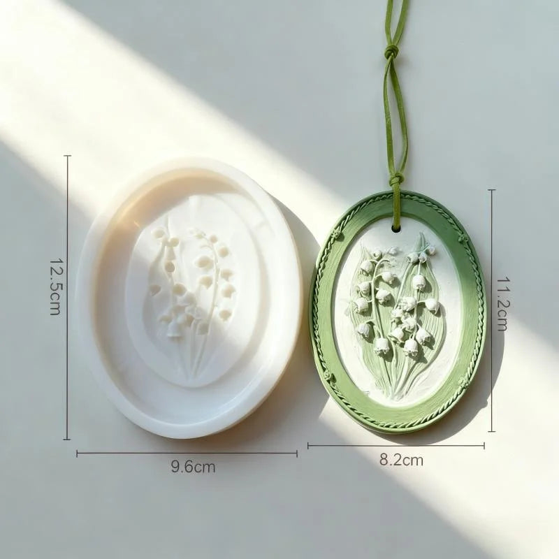 cadre décoratif ovale silicone fleurs reliefs artisanal clips ruban couleurs variées maison