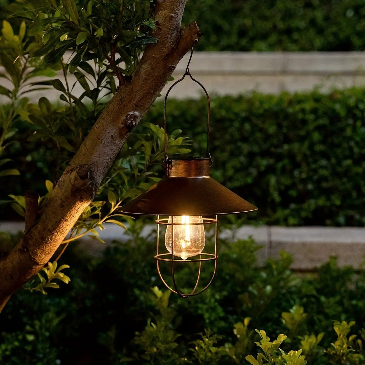 lanterne solaire bronze vintage contemporaine fixée crochets éclairage extérieur jardin