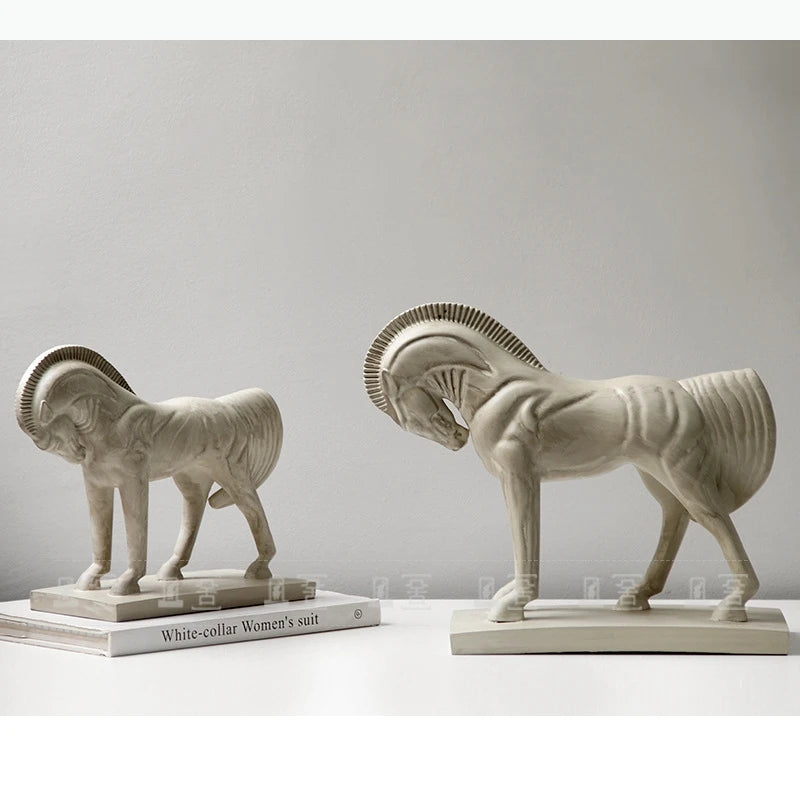 statue cheval moderne texturée beige gris décoration chambre art deco sculpté