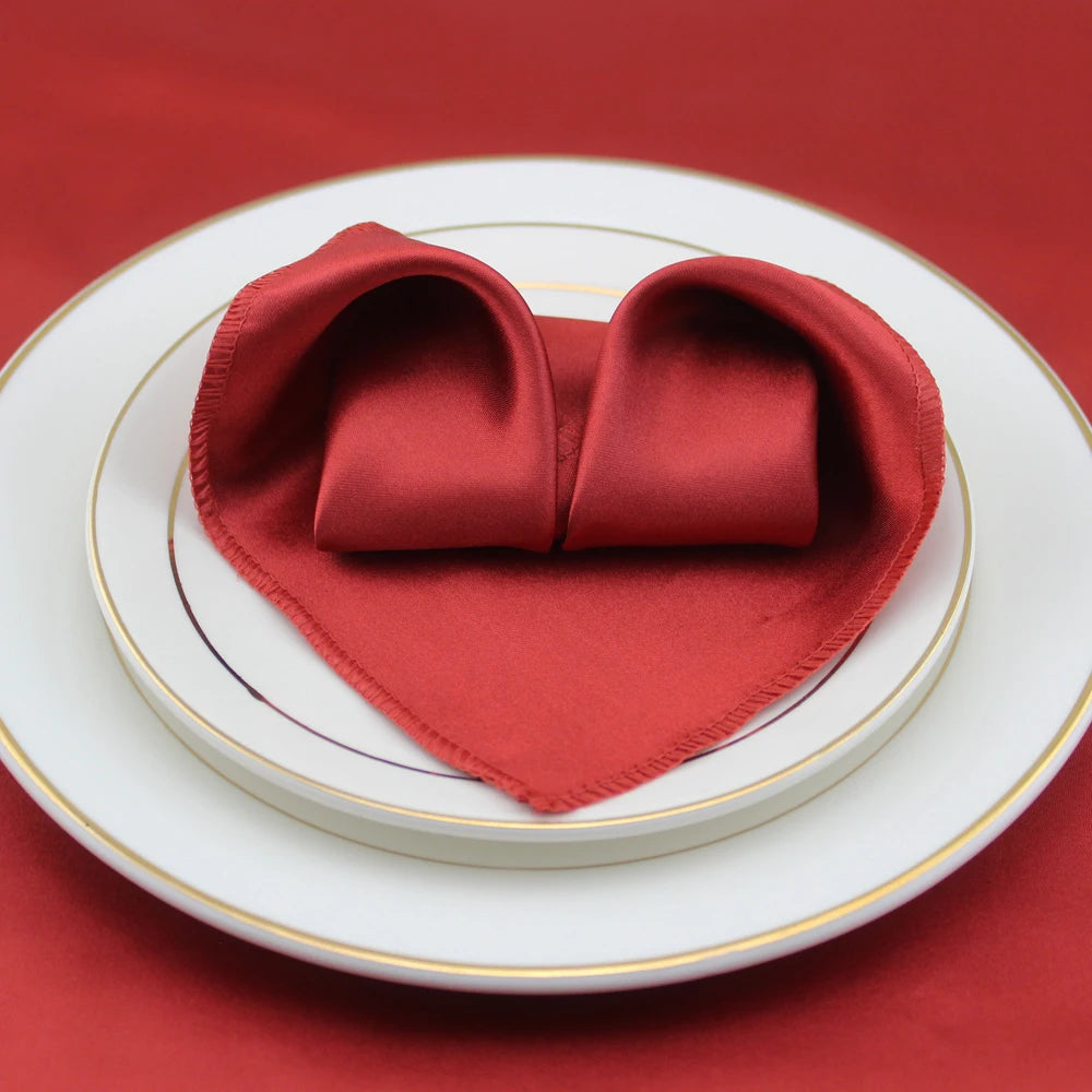 serviette table satin pliée forme coeur mariage décoration fête