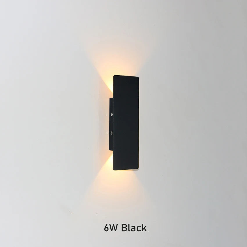 Lampes murales LED modernes noires blanches dorées effet brossé minimaliste fixées mur