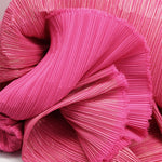 tissu plissé papier rayures horizontales bleu blanc orange rose artisanal texturé décoration mariage présentation