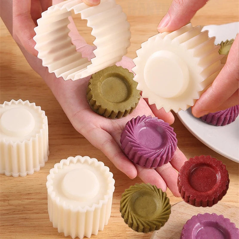 moule dessert fleur corolle radial rainures verticales transparence opaques asiatique traditionnel