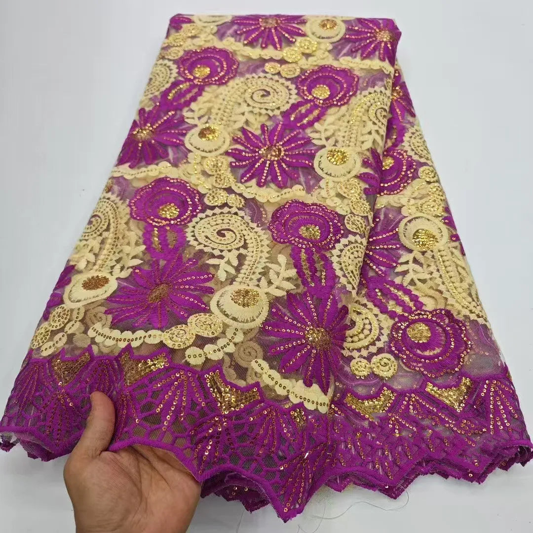 tissu dentelle brodée sequins dorés florals jaune vert rose rouge translucent traditionnel erotique echangiste