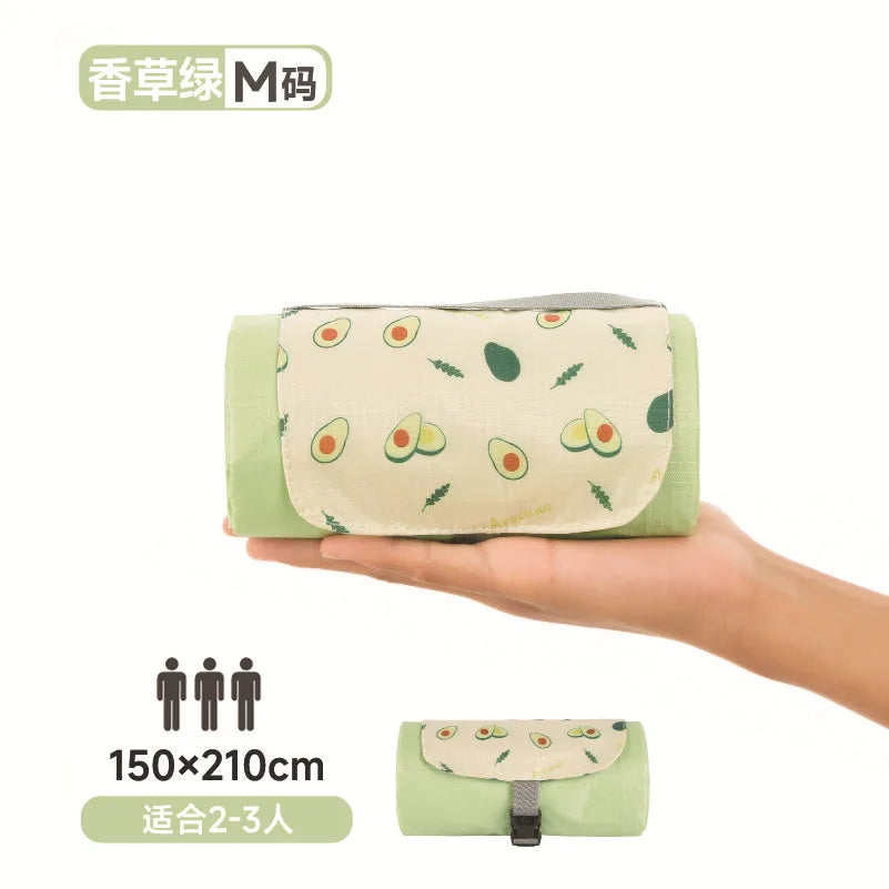 tapis pique nique pliable imperméable vert clair motif animalier sac rangement