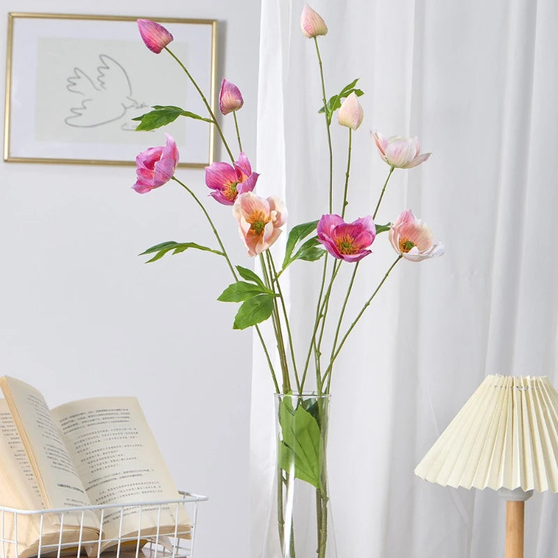 décoration intérieure bouquet artificiels fleurs violet rose feuilles vertes mariage anniversaire minimaliste