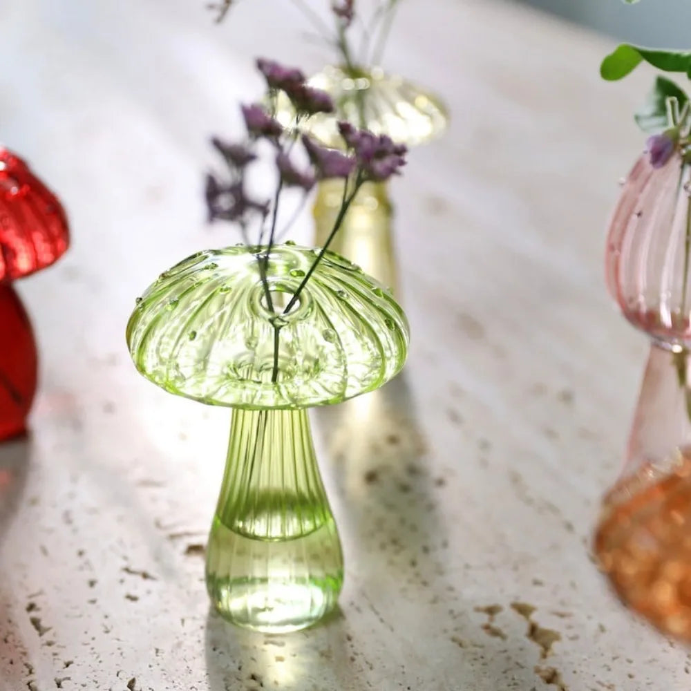 vase moderne transparent vert bleu rouge orange rayures décoration table chambre simple