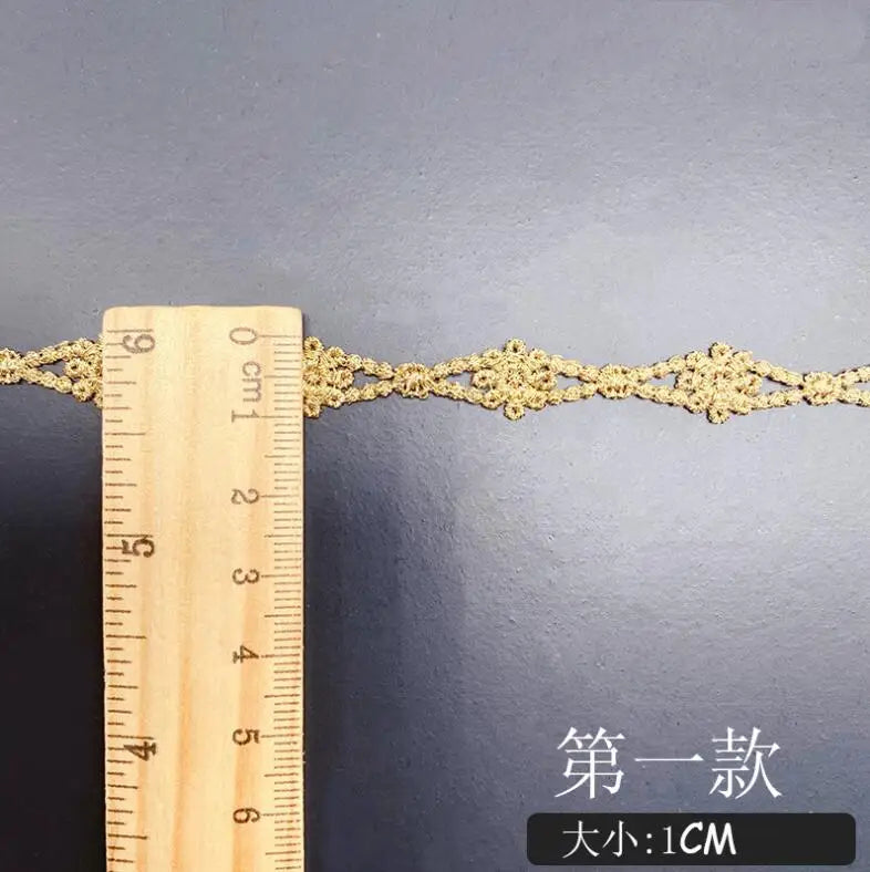 ruban dentelle doré motifs floraux 10mm largeur 1cm classique élégant tissu polyester opaque textiles