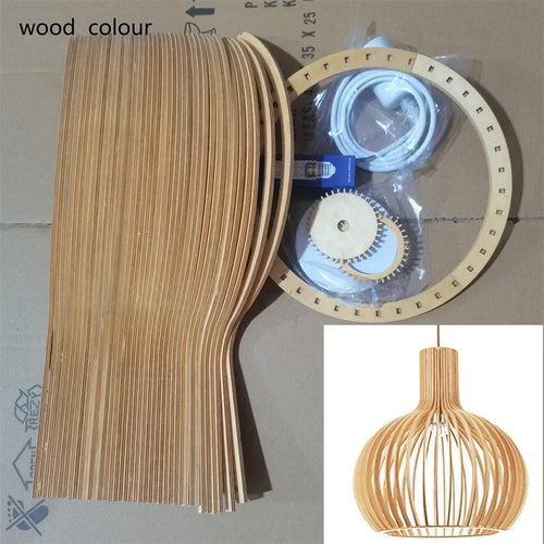 lampe suspendue moderne bois blanc beige bleu rayures horizontales ampoule câble noir