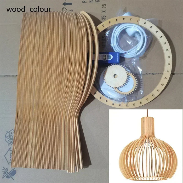 lampe suspendue moderne bois blanc beige bleu rayures horizontales ampoule câble noir