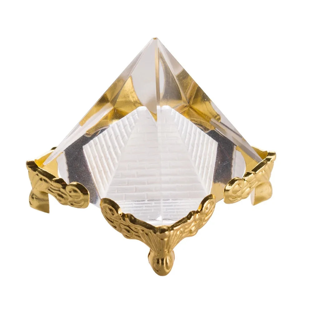 pyramide transparente résine dorée écritures anciennes artisanale décoration méditative geometrie statuette creative