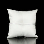 coussin alliance mariage blanc crème satin élégant nœud centre 20cm festive romantique