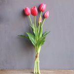 bouquet tulipes artificielles jaune orange rouge blanc décoration intérieure moderne vase verre anniversaire mariage