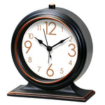 horloge vintage marron foncé cadran blanc aiguilles métalliques alarme quartz rechargeable brillant chambre salon