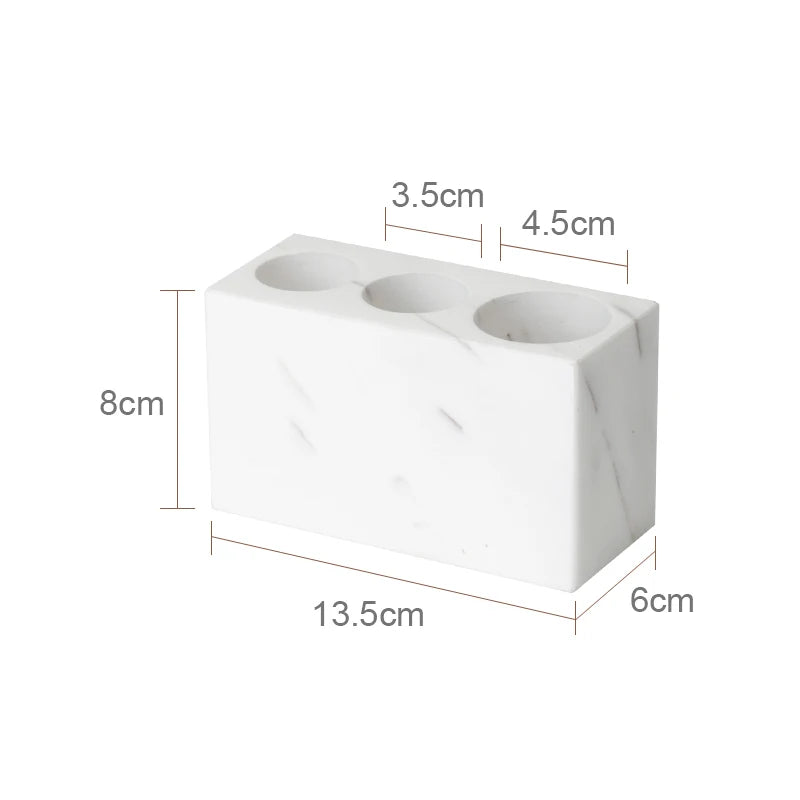 ensemble salle bain marbre blanc doré distributeur savon boîte mouchoirs diffuseur moderne