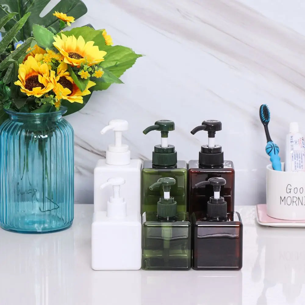 flacon pompe distributeur savon liquide mains transparent rectangulaire moderne minimaliste salle bain