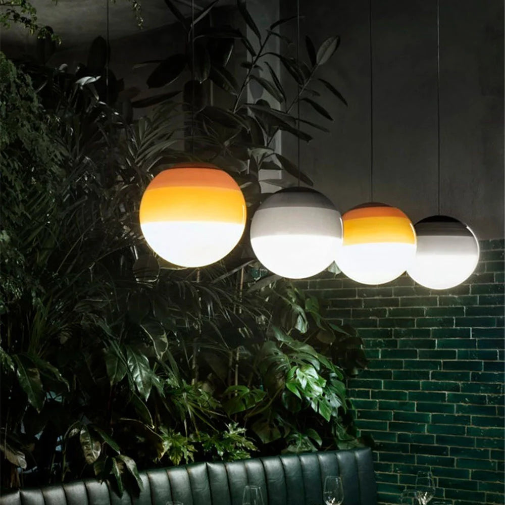 suspension lumineuse moderne bicolore gradation couleurs blanc bleu vert orange rose noir