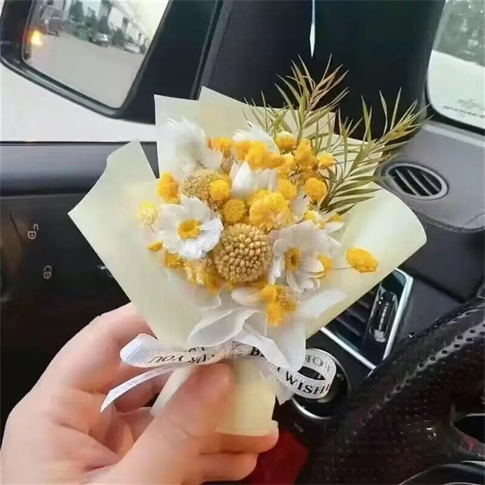 bouquet fleurs séchées peonies roses tournesols couleurs variées minimaliste chic rustique decoration intérieure papier