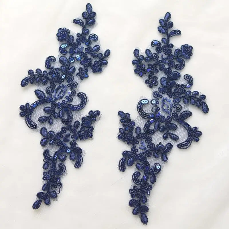 patchs tissu brodé appliques dentelle motif floral rouge bleu doré