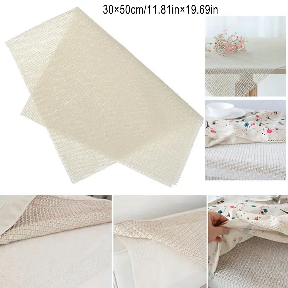 tapis anti dérapant feutre alvéolaire texture blanc crème motif floral