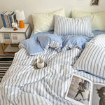 ensemble literie bleu clair rayures horizontales moderne couvre lit taies d'oreiller coton polyester frais