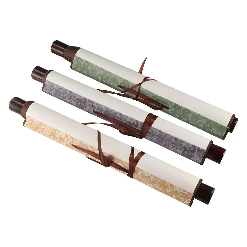 rouleau papier peint imprimé floral ruban fixé traditionnel décoration maison blanc vert suspendu