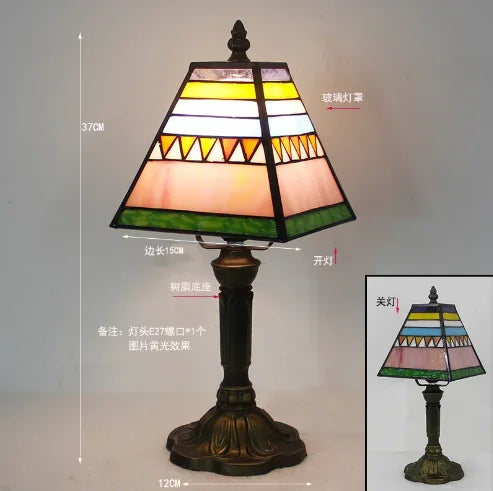lampe table art nouveau tiffany multicolore base sculptée interrupteur bouton