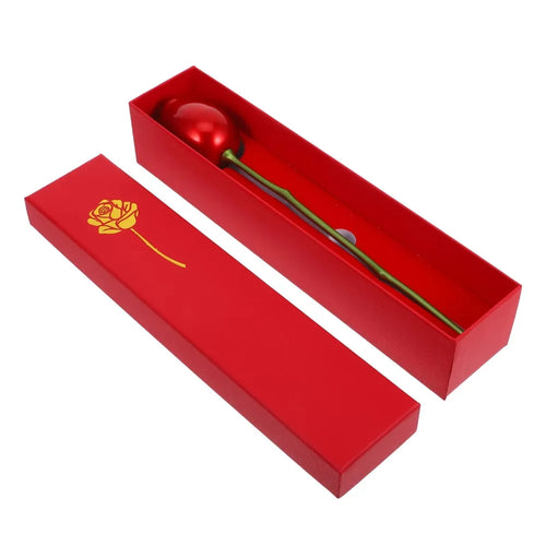 boîte bijoux fleur rouge élégante moderne gravure rose dorée base grise rangement pratique porte