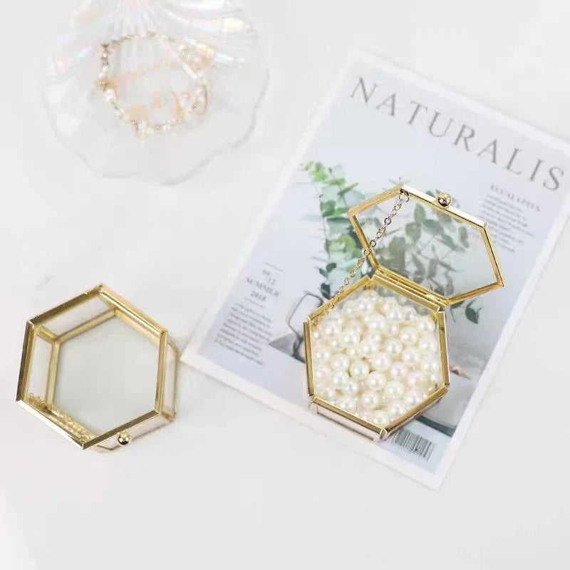 boîte bijoux hexagonale or transparent moderne élégante chaîne blanches rangement accessoires bijoux coffret cadeau