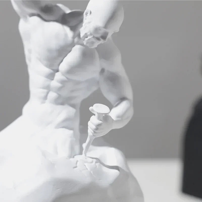 statuette homme musclé marteau résine noire blanche moderne art décoratifintérieur