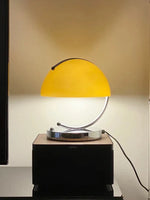 lampe table moderne jaune blanc rouge verre métal interrupteur câble alimentation easy use