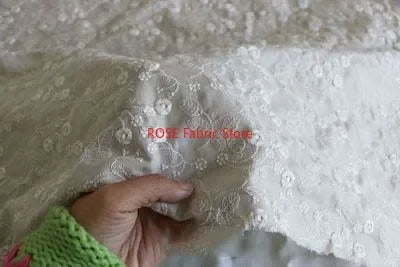 tissu coton lin brodé fleurs 3d beige clair classique decoration maison bricolage nappe oreiller