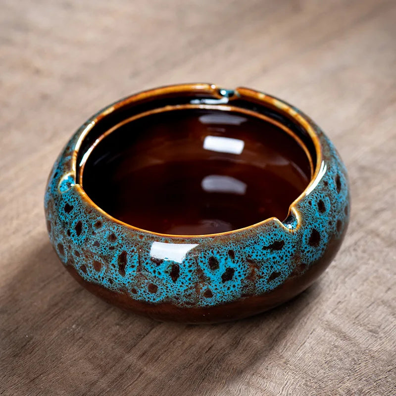 cendrier moderne élégant texture granulée motifs floraux noir bleu vert anneau métallique anti insectes