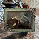 cadre photo decoratif classique vert menthe doré bronze gravure florale vintage baroque