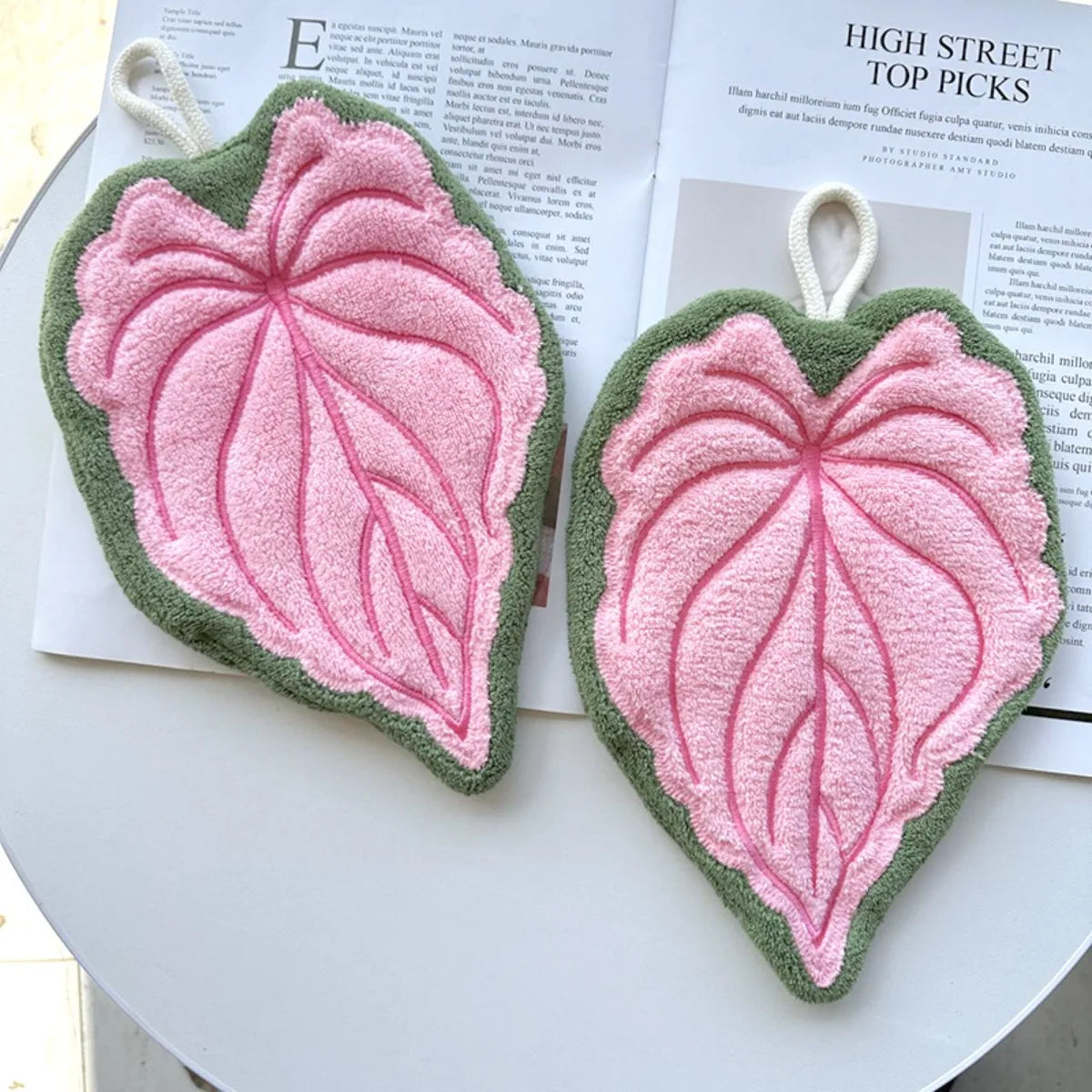 gant toilette vert rose feuille stylisée doux moelleux moderne décoratif absorbant rapide