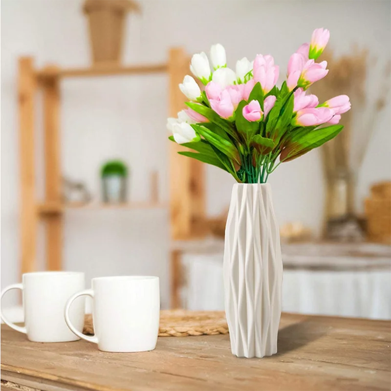 vase moderne plastique rose blanc motifs ondulés décoration florale artificielle table minimaliste