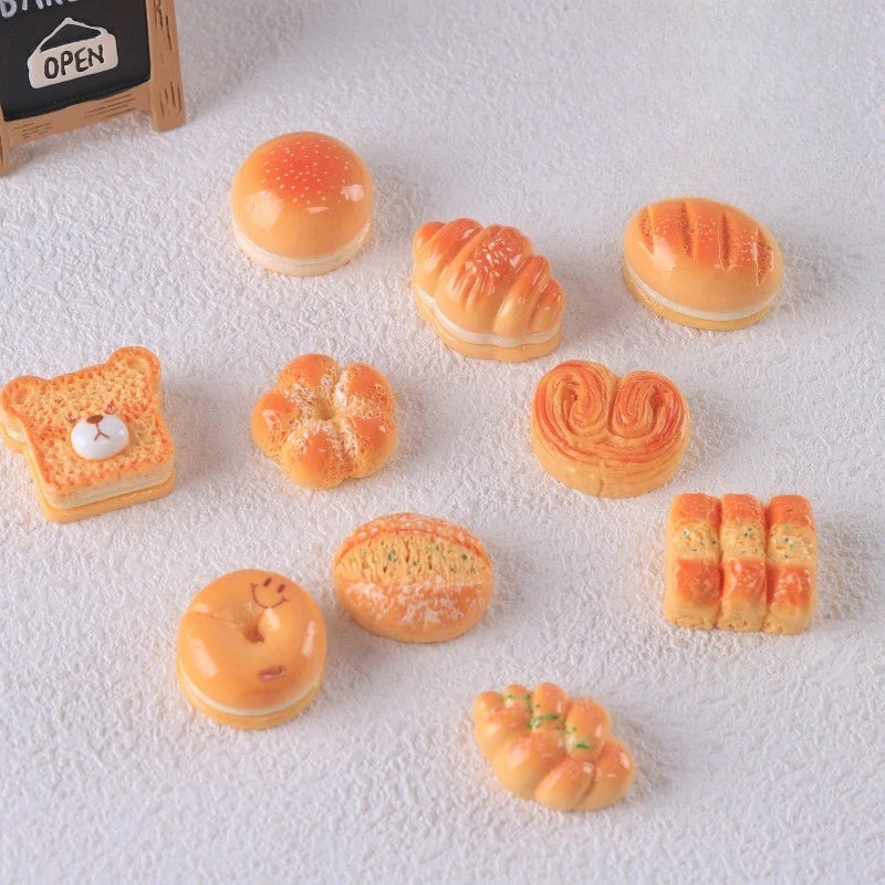 miniatures pains pâtisseries réalistes orange beige blanc détaillées résine peint artificiel