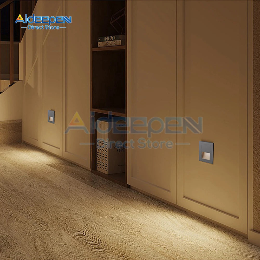 Applique murale LED encastrée pour escalier en couleur or