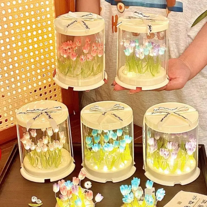 boîte gâteau lumineuse transparente tulipes colorées moderne décoration chambre veilleuse artisanale feuilles plastique