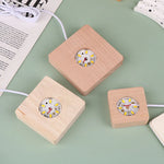 lampe led bois naturel clair texture moderne rechargeable usb câble blanc