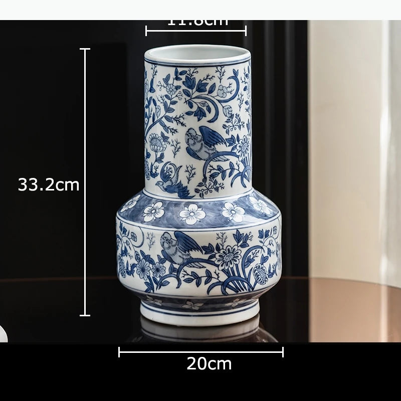 vase bleu blanc floral oiseaux classique traditionnel decoration table arrangement floral