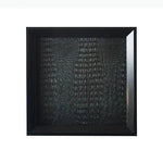 cadre mural moderne effet peau crocodile noir sans fixation 35cm 35cm